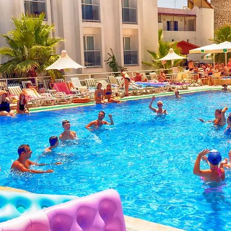 Otel Club Shark Gümbet