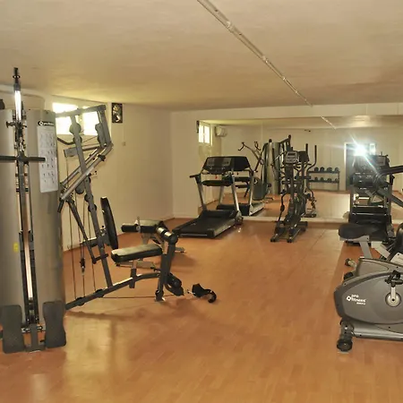 Club Shark Hotel 4*