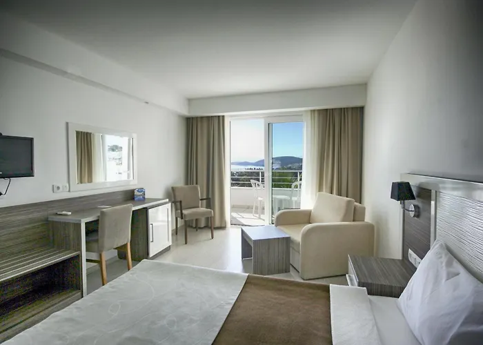 Club Shark Hotel Gümbet