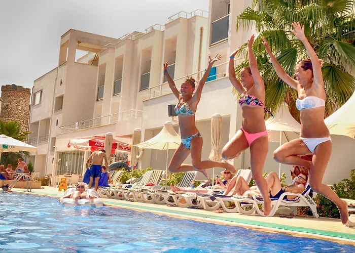 Club Shark Szálloda Gümbet