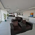 كلوب شارك 4* غومْبيت