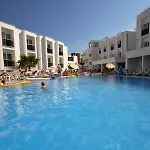 كلوب شارك غومْبيت