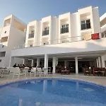 كلوب شارك غومْبيت