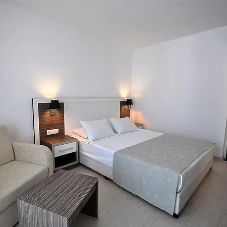 Hotel Club Shark Gümbet