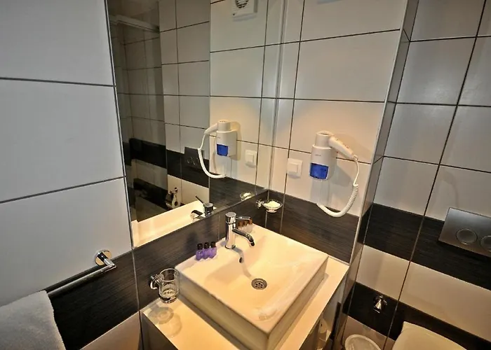 Club Shark Hotel 4*