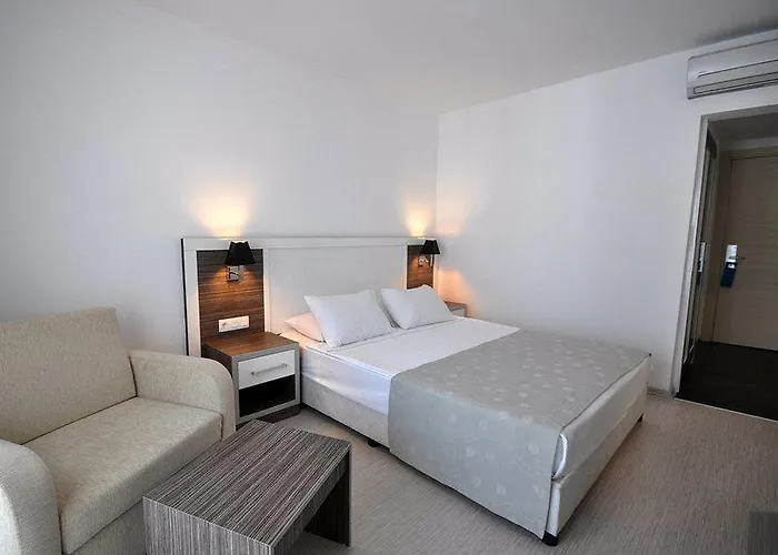 Hotel Club Shark Gumbet